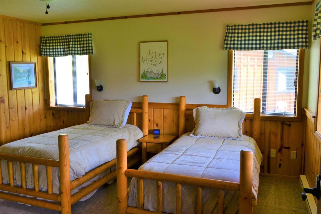 Twin Peaks Guest Ranch Villa Salmon Kültér fotó
