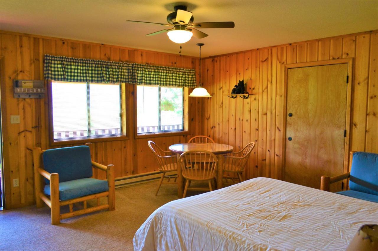 Twin Peaks Guest Ranch Villa Salmon Kültér fotó